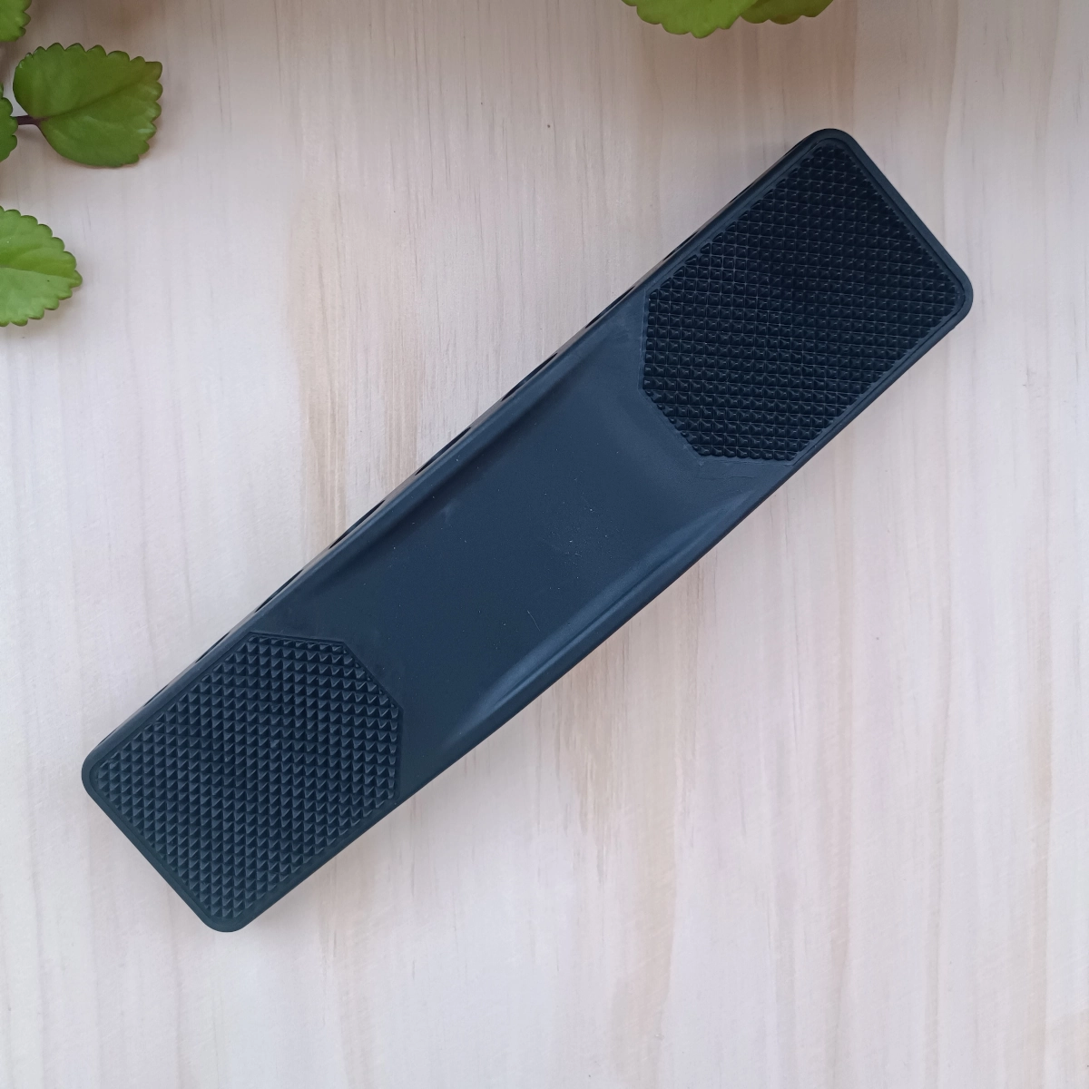 Cepillo de caballo multifunción negro vista aérea superior