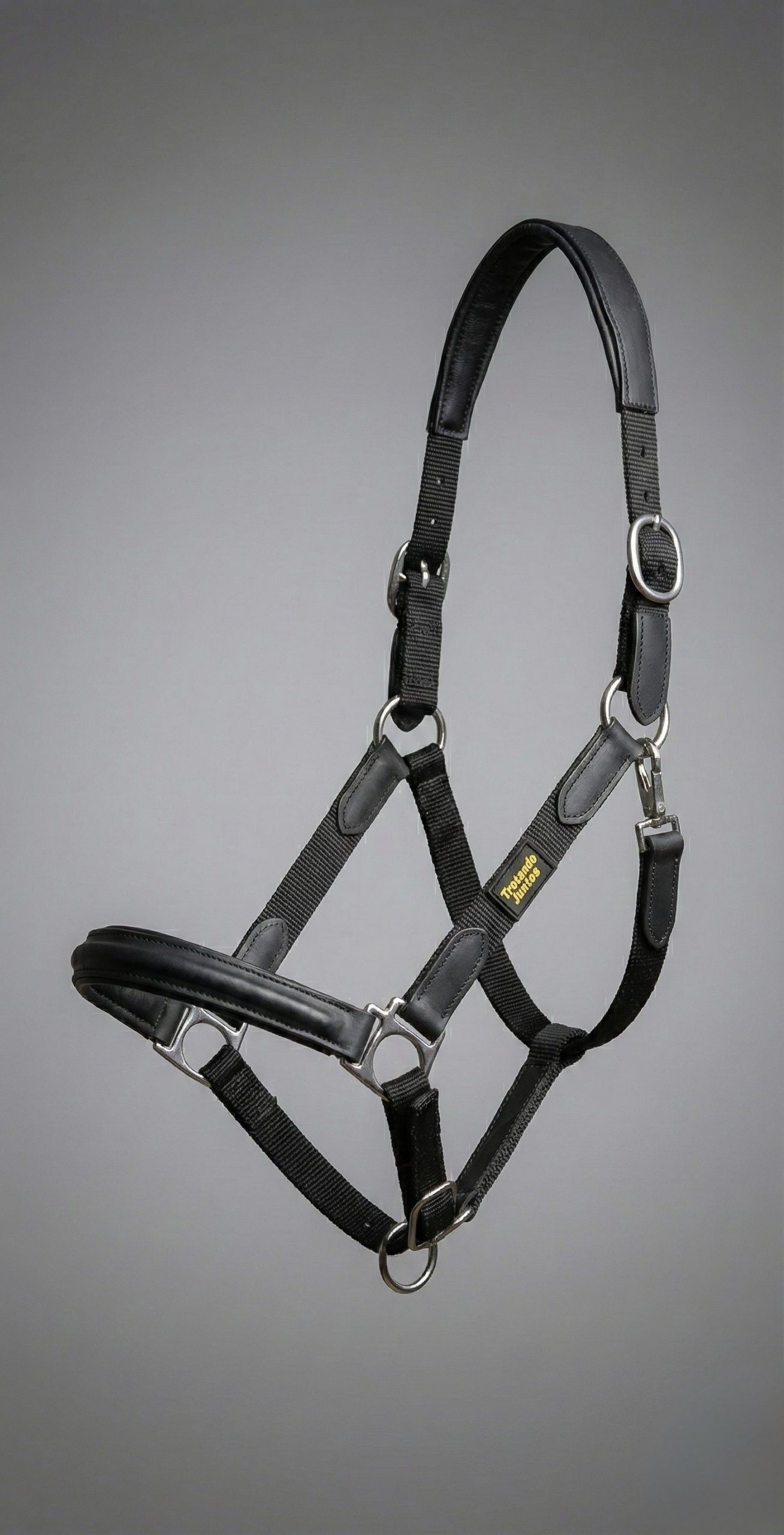 Cabezada de Cuadra con Cuero Vegano RX: Resistencia a Prueba de Gigantes