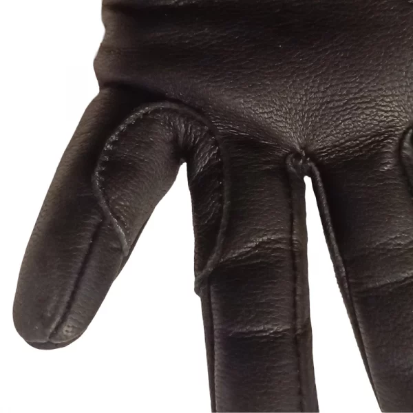 Refuerzo entre los dedos de los guantes de hípica duraderos de 8mm, garantizando una resistencia superior en las zonas de mayor fricción.