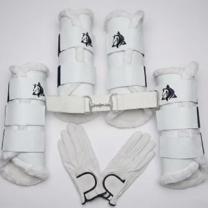 Set de competición hípica blanco: 4 protectores con borreguito, guantes de cuero blanco y cinturón elástico con brillantes de regalo.