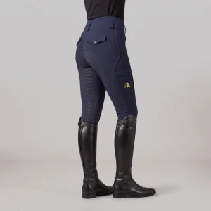 Vista posterior de pantalón de montar para mujer con full grip de silicona en asiento